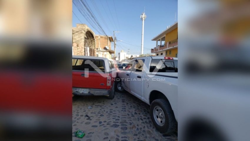 Fuerte accidente afuera de la Iglesia de Talpita en Ixtapa – NoticiasPV